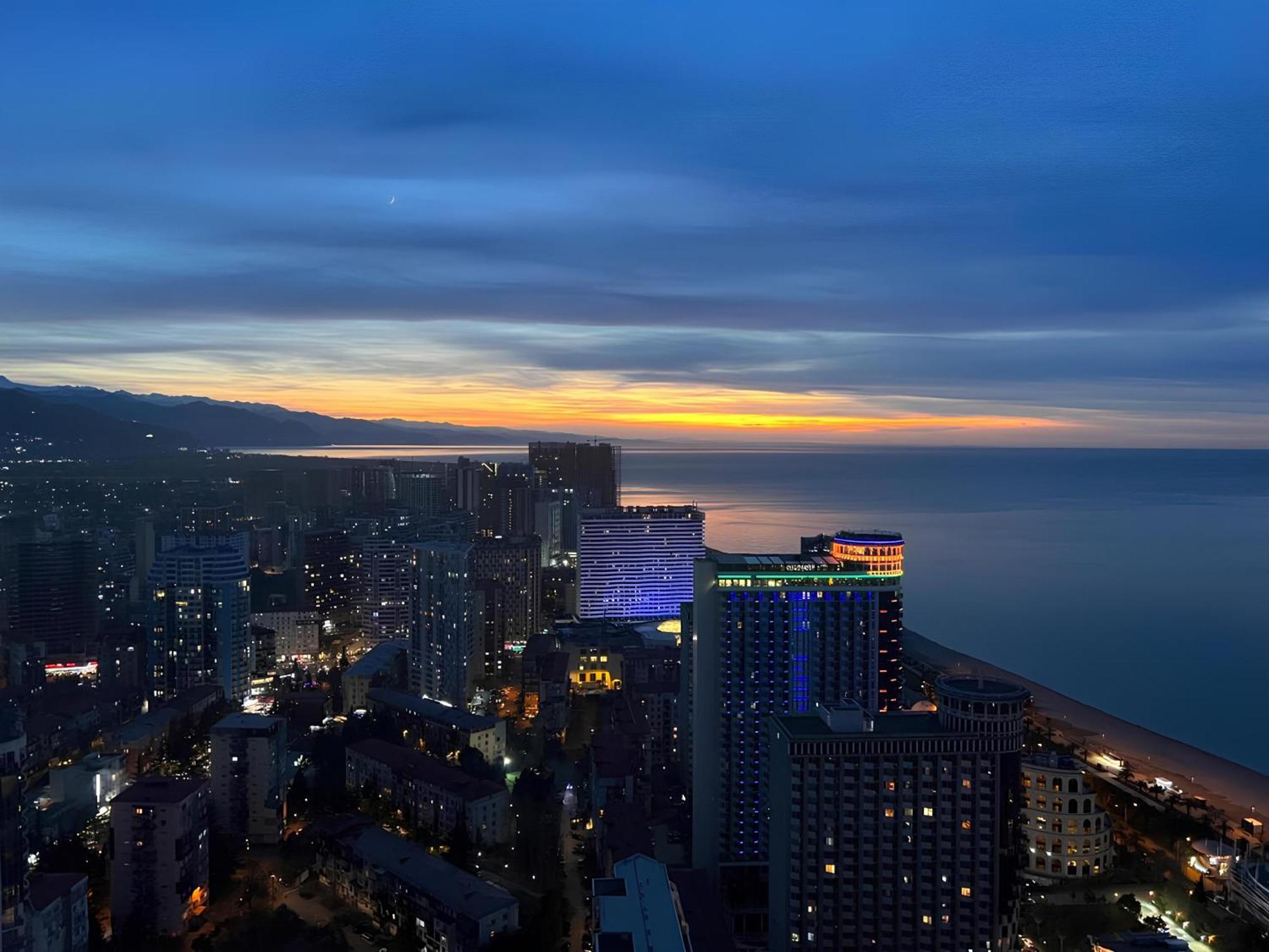 Orbi Panoramic Aparthotel Batumi Eksteriør billede