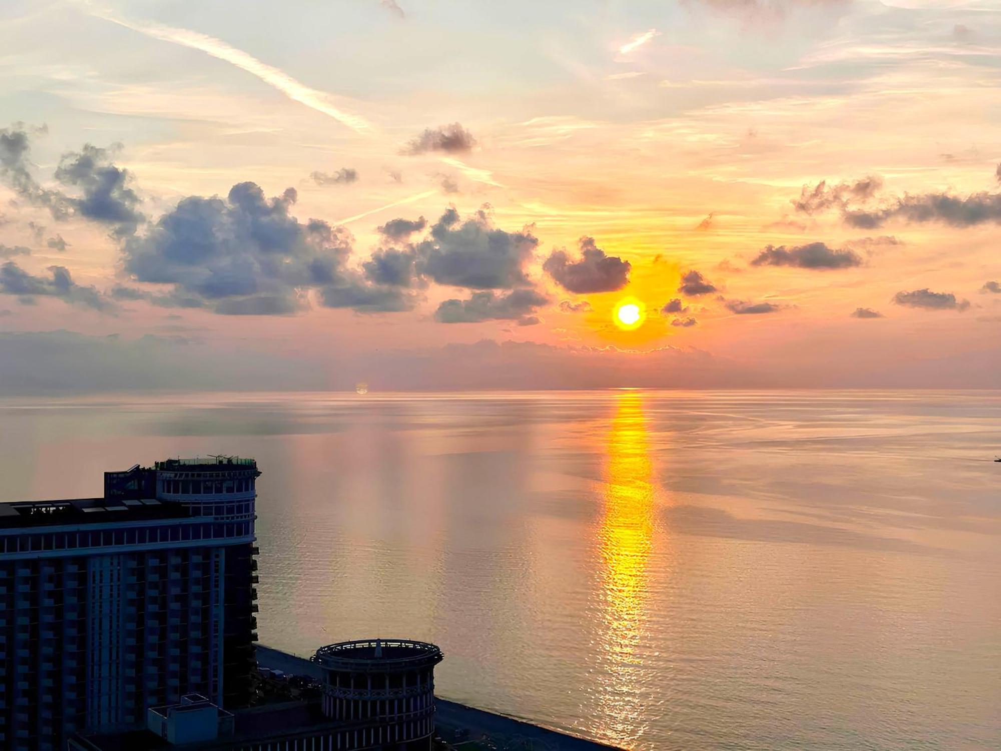 Orbi Panoramic Aparthotel Batumi Eksteriør billede